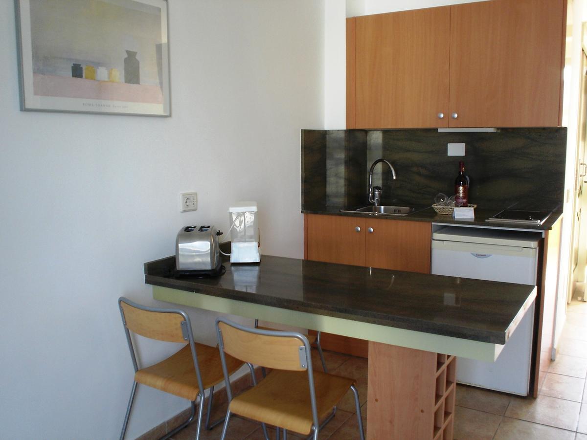 Apartamentos Karina بلايا ديل إنغلز الغرفة الصورة